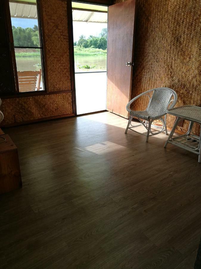 River Marina Resort Uthai Thani Eksteriør bilde