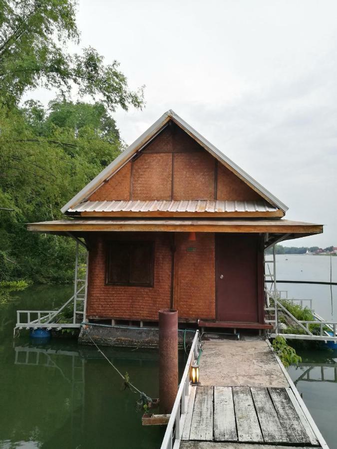River Marina Resort Uthai Thani Eksteriør bilde